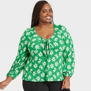 Daisy Floral Flattering Top Green Ava&Viv